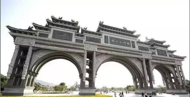 石雕牌楼
